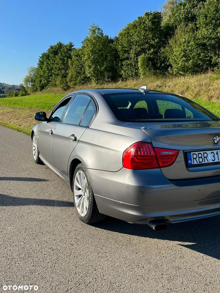BMW Seria 3 320d - 6