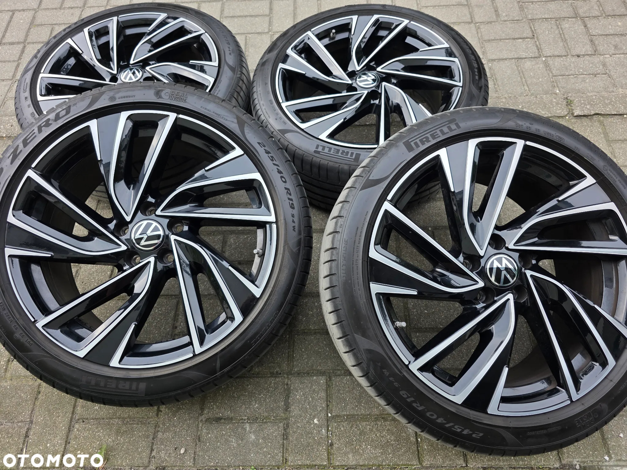 Volkswagen Arteon 2.0 TSI 4Motion R DSG - 30