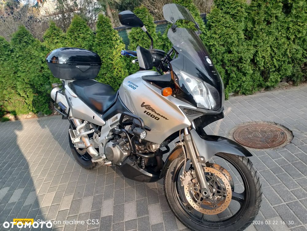Suzuki V-STROM - 1