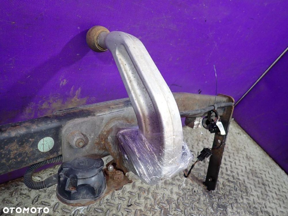 AUDI A3 8P (2,0FSI AXW 150KM AT GJZ HB 3D) HAK DO PRZYCZEP - 9