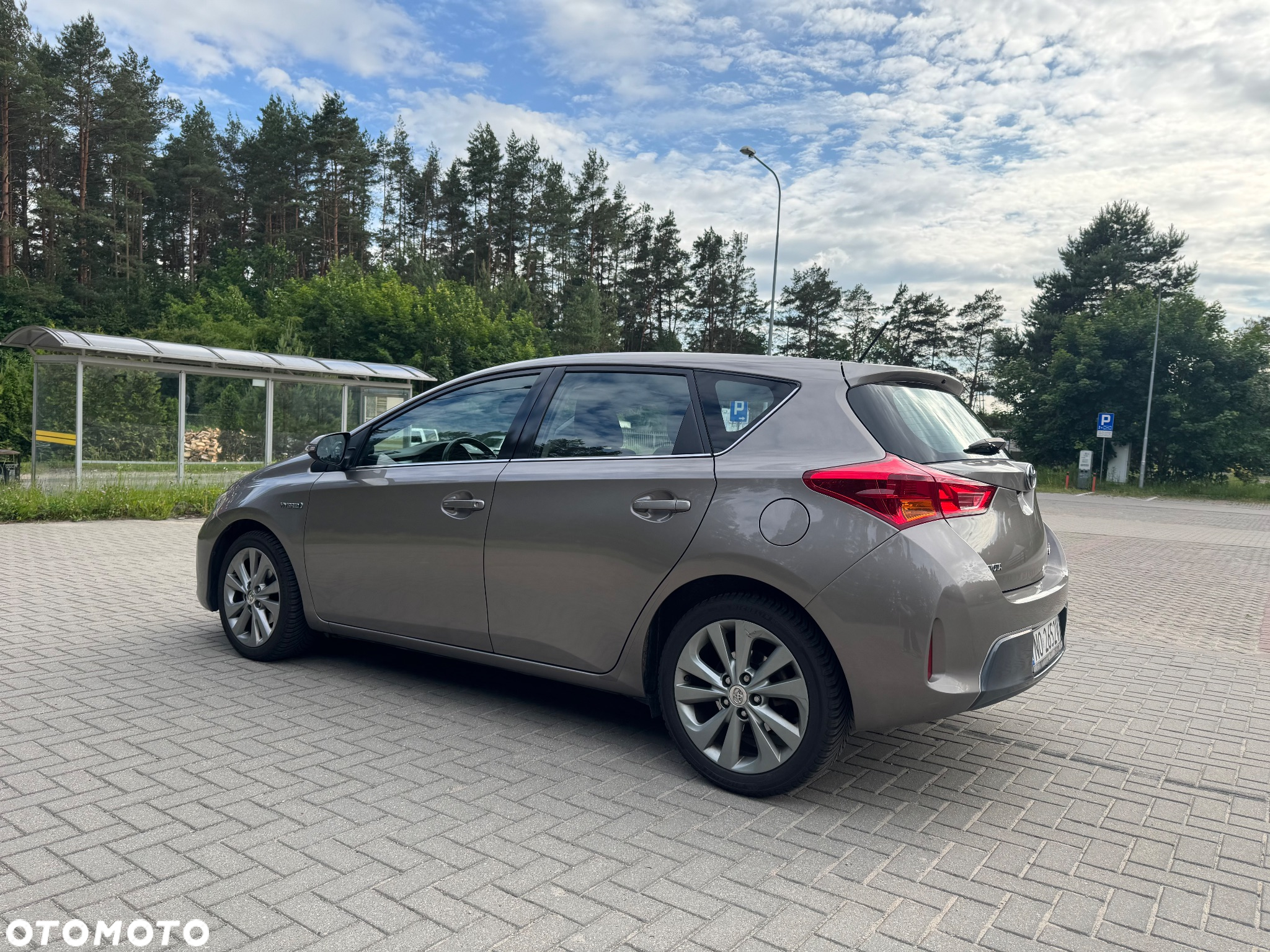 Toyota Auris 1.8 VVT-i Hybrid Automatik Comfort - 12