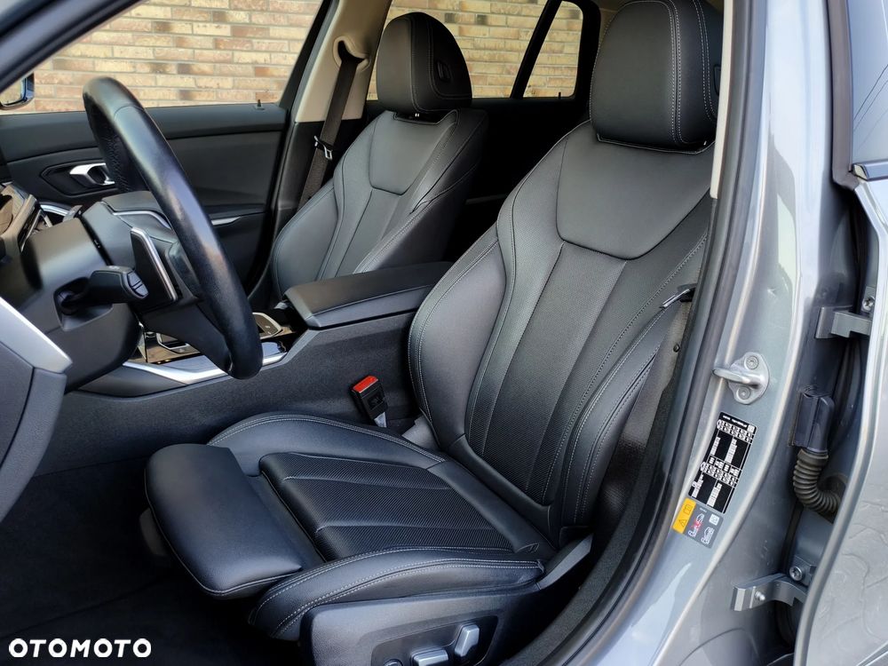 BMW Seria 3 - 34
