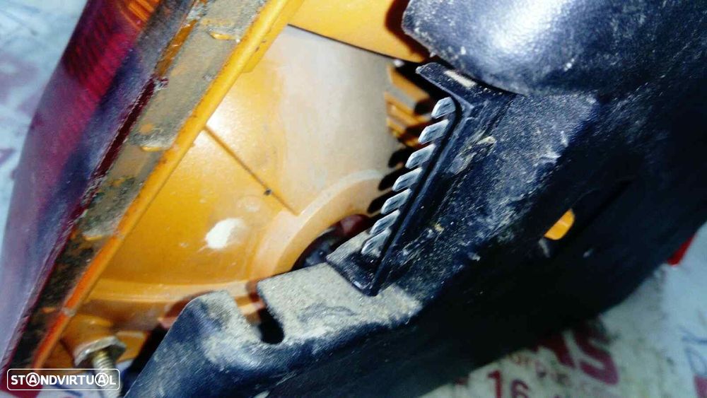 FAROLIM TRASEIRO ESQUERDO FORD ESCORT IV 1992 - - 2