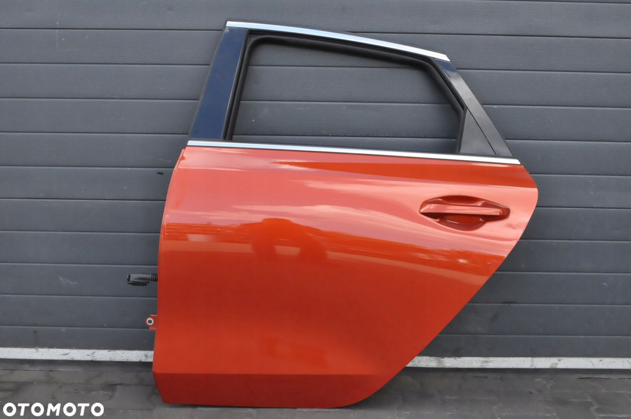 KIA PRO CEED III DRZWI LEWY TYŁ TYLNE LIFT GT-LINE KOMBI RN KLAMKA LISTWY - 1