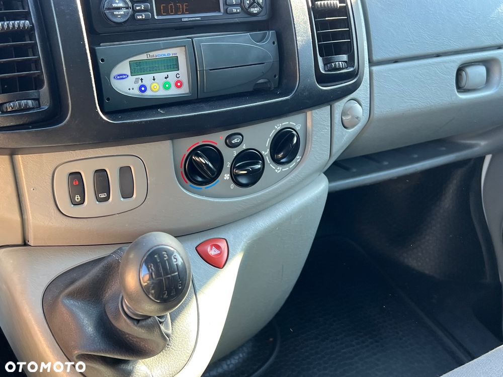 Opel VIVARO CHŁODNIA - 14