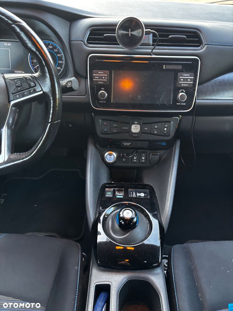 Nissan Leaf 40 kWh N-CONNECTA - 12