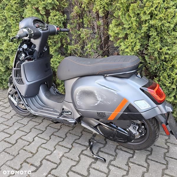 Vespa GTS - 8