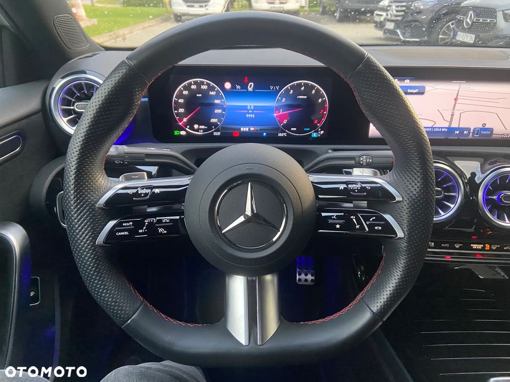 Mercedes-Benz Klasa A 200 AMG Line 7G-DCT - 12