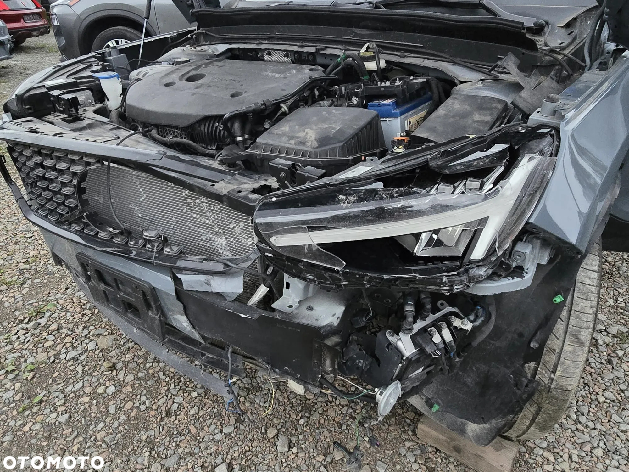 Volvo XC 40 - 22