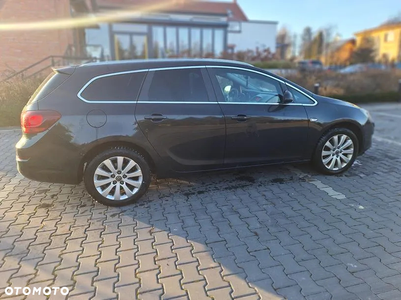 Opel Astra IV 2.0 CDTI Cosmo - 7