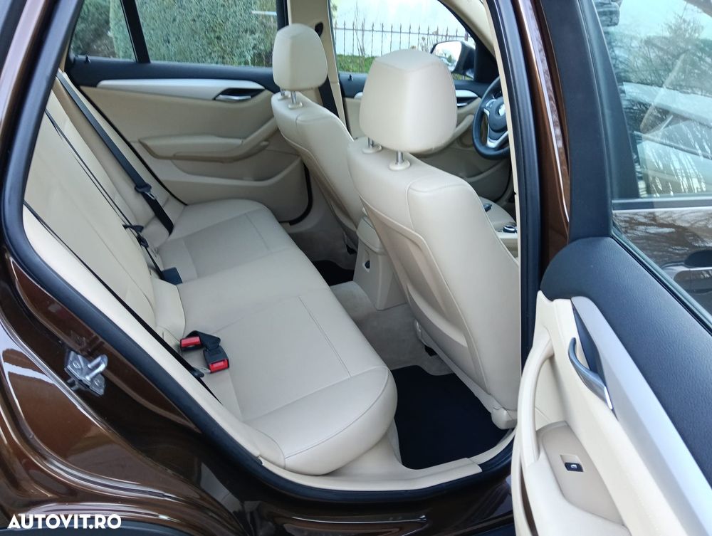 BMW X1 xDrive20d Aut. Sport Line - 25