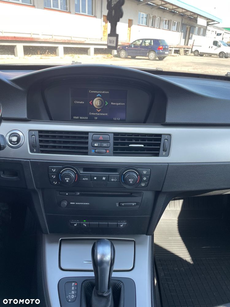 BMW Seria 3 320d DPF - 12