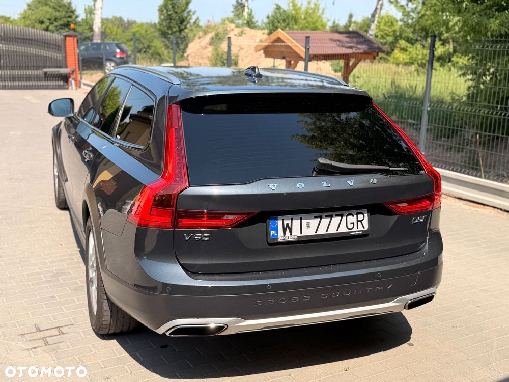 Volvo V90 Cross Country D5 AWD - 3