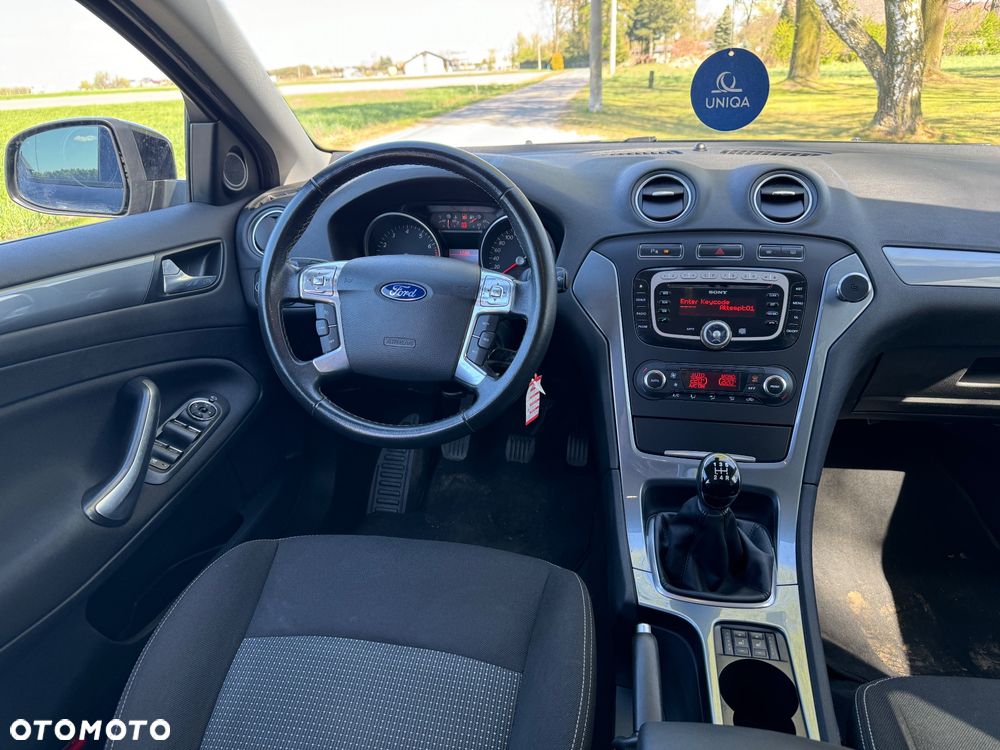 Ford Mondeo SW 1.6 Trend - 14