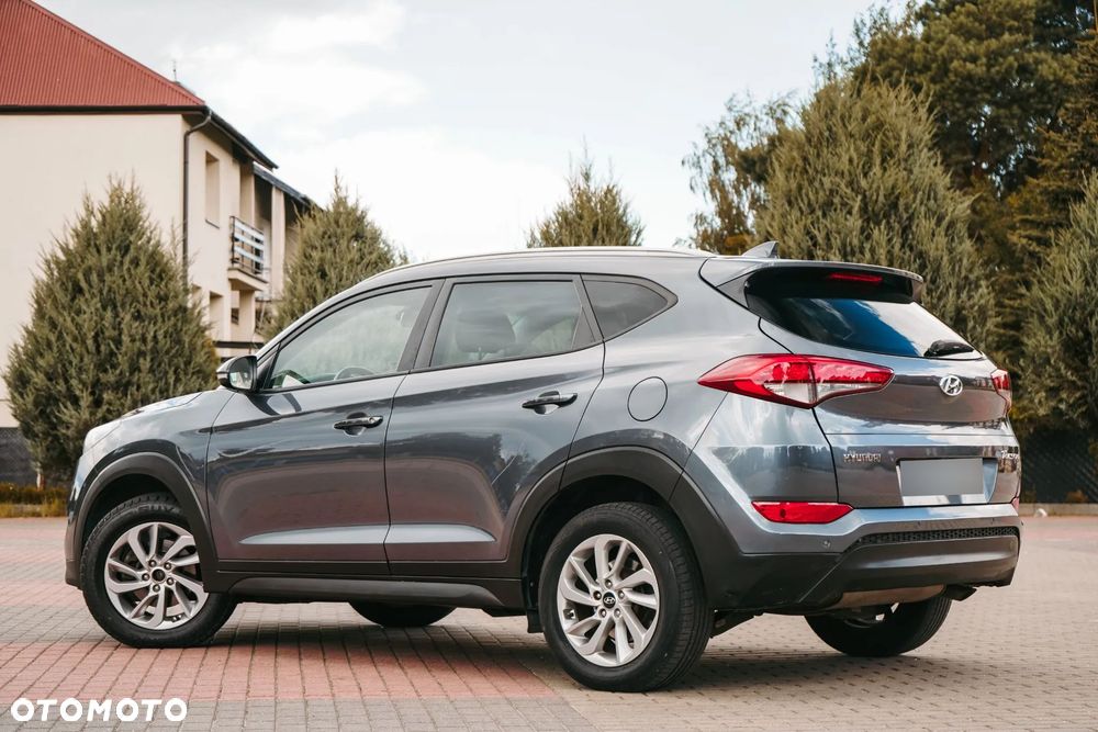 Hyundai Tucson blue 1.7 CRDi 2WD Intro Edition - 12
