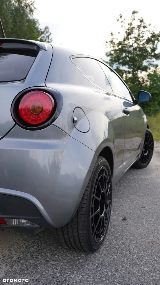 Alfa Romeo Mito 1.4 TB MultiAir Distinctive S&S TCT - 12