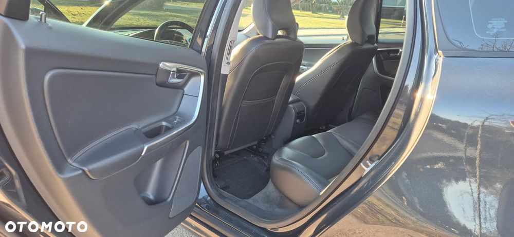 Volvo XC 60 D4 Drive-E Kinetic - 14