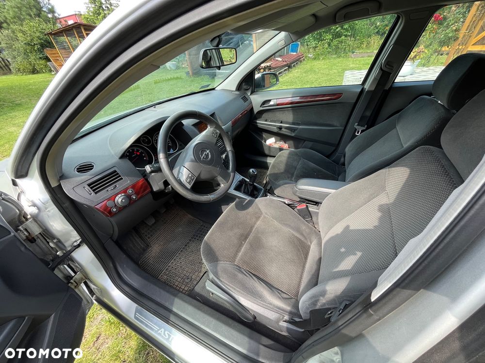 Opel Astra 1.6 Cosmo - 17