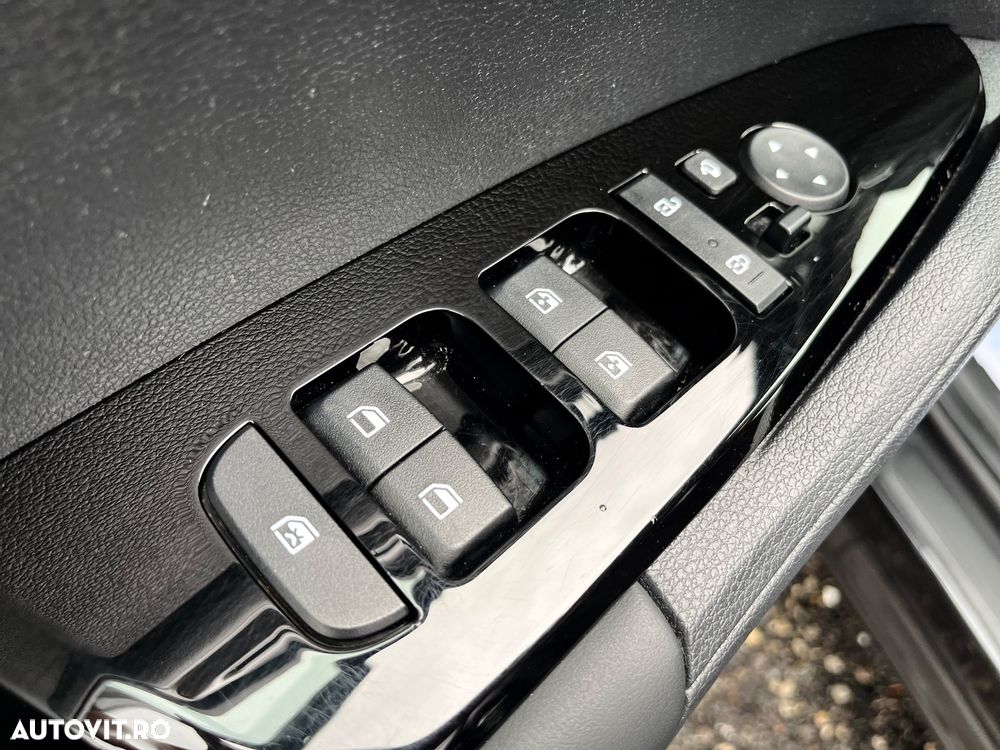 Kia Sportage 1.6 T-GDI AWD Plug-in Hybrid Paket Spirit - 24