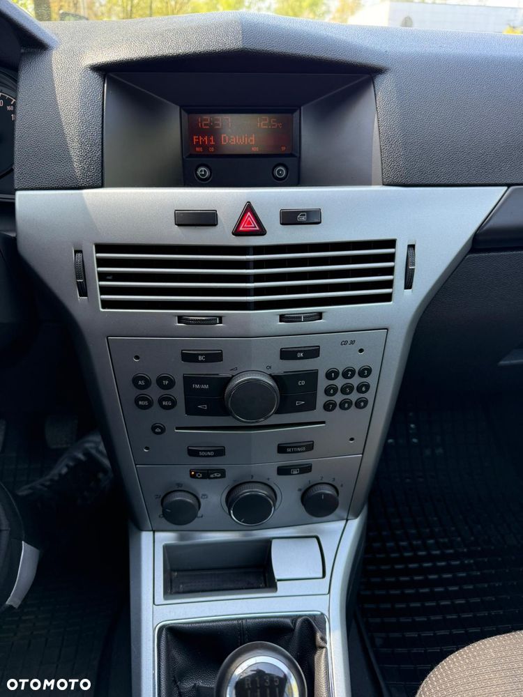 Opel Astra 1.4 Selection - 17