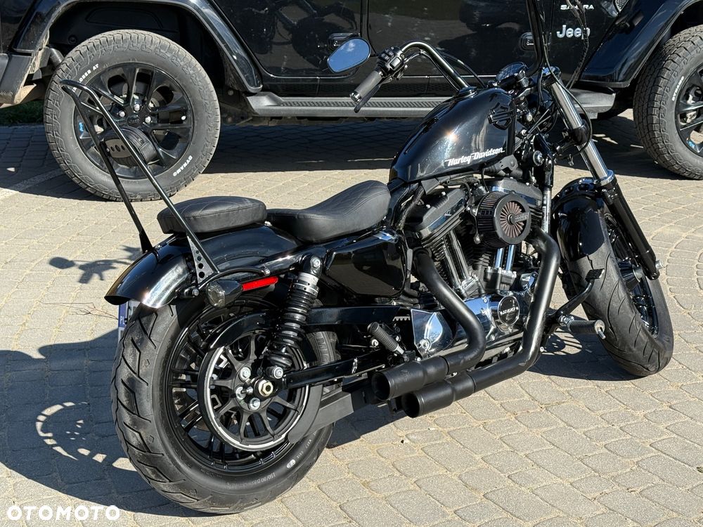 Harley-Davidson Sportster - 8