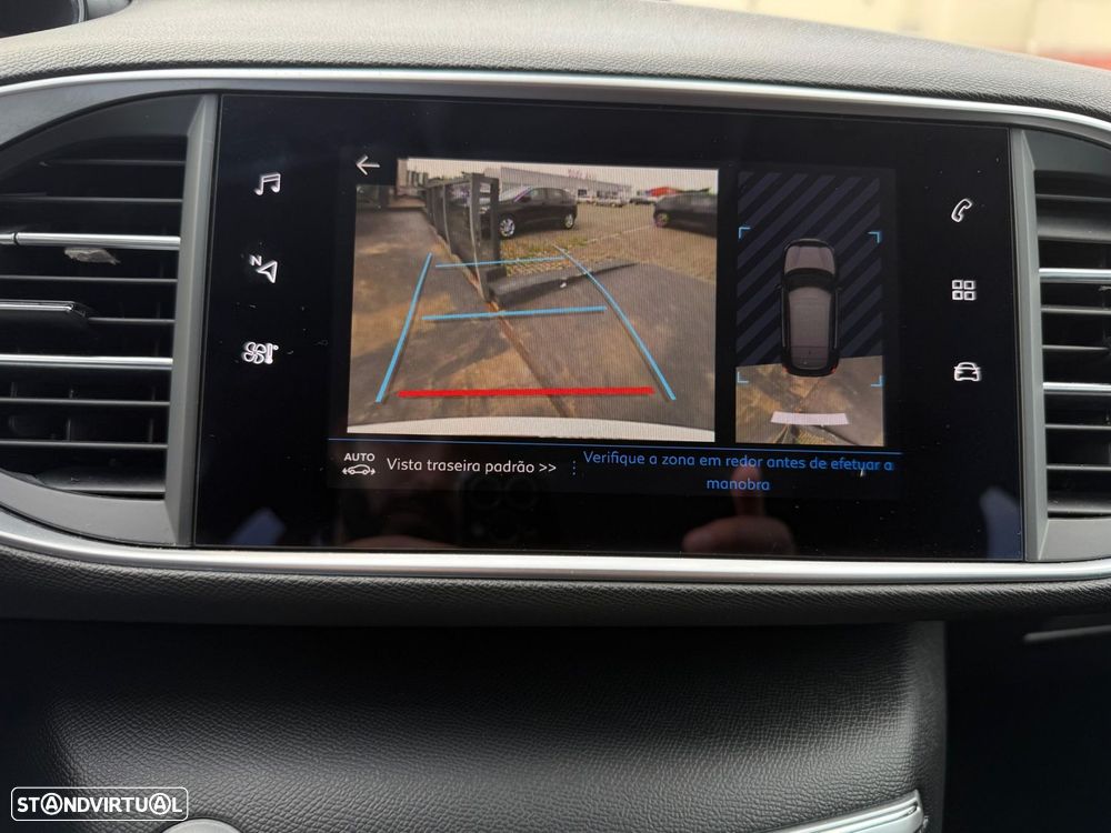 Peugeot 308 1.5 BlueHDi Style J17 - 16