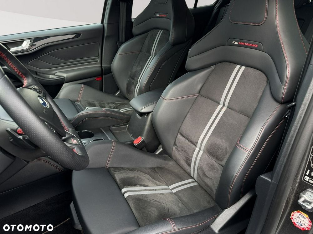 Ford Focus 2.3 EcoBoost ST X - 13
