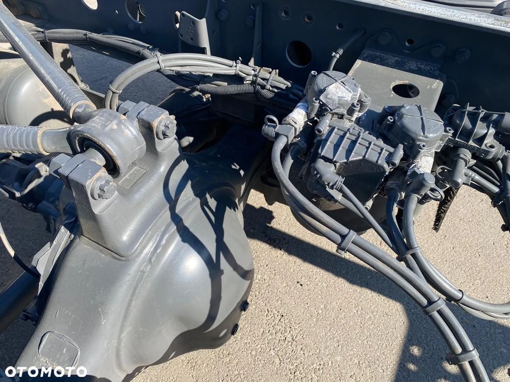 Mercedes-Benz ATEGO - 6