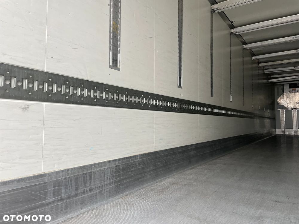 Krone Chłodnia ,Doppelstock , Carrier Vector 1950, Kwiatowa 2,50m - 12