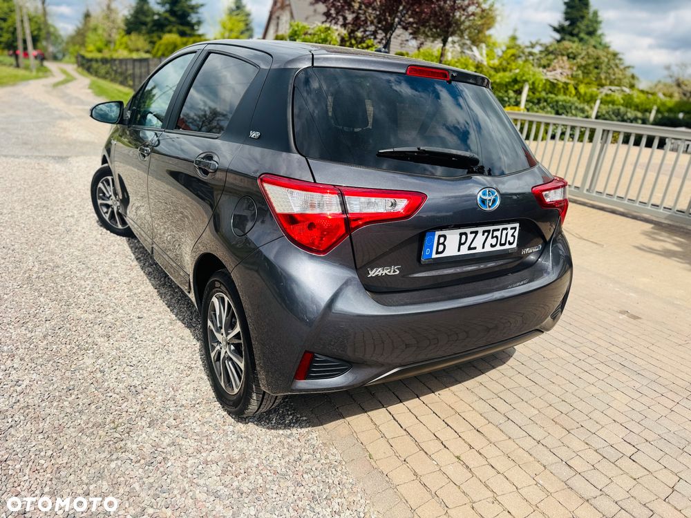 Toyota Yaris Hybrid 1.5 Executive - 30