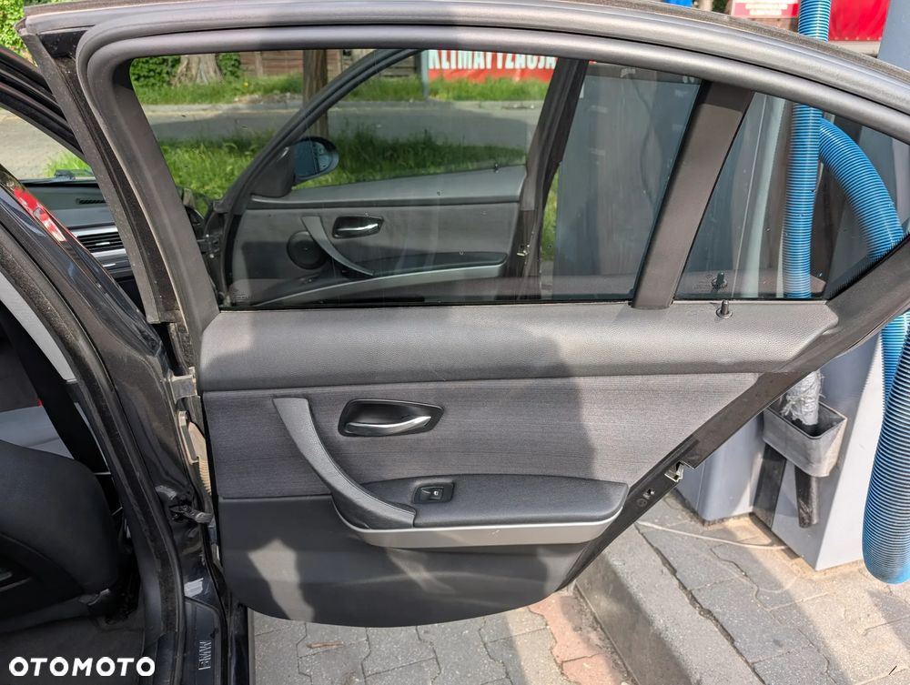 BMW Seria 3 - 18