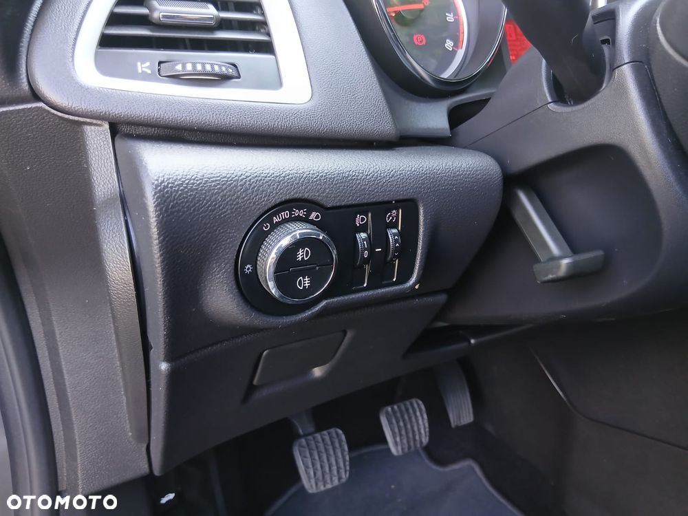 Opel Astra 1.4 EcoFLEX Edition - 19