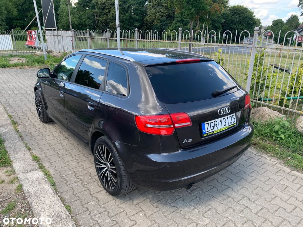 Audi A3 Sportback 1.6 TDI DPF Ambition - 4