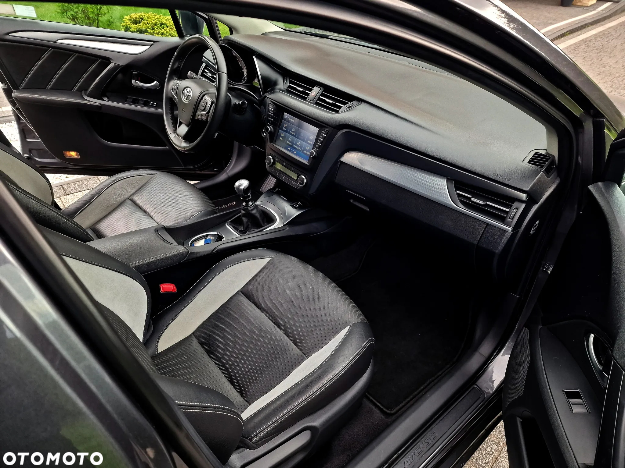 Toyota Avensis 2.0 D-4D Prestige - 15
