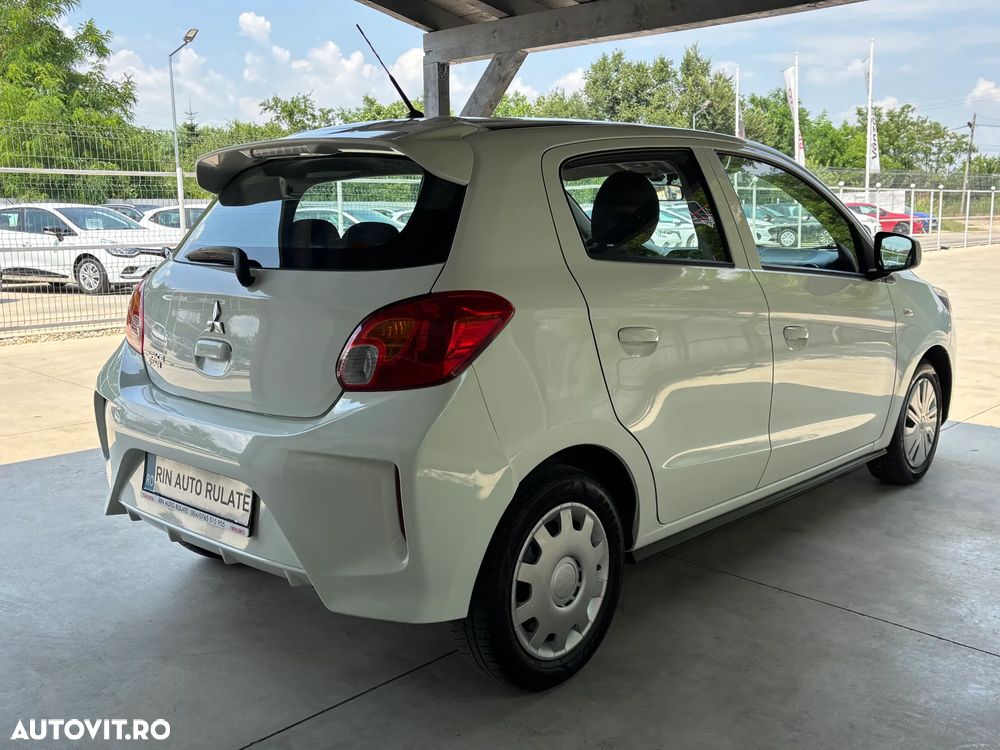 Mitsubishi Space Star - 9