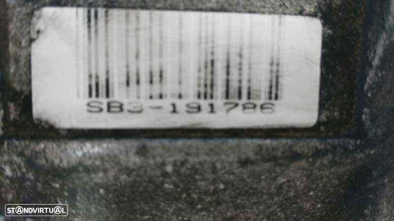 COMPRESSOR DE AR CONDICIONADO AUDI A6 AVANT 4B5 - 1