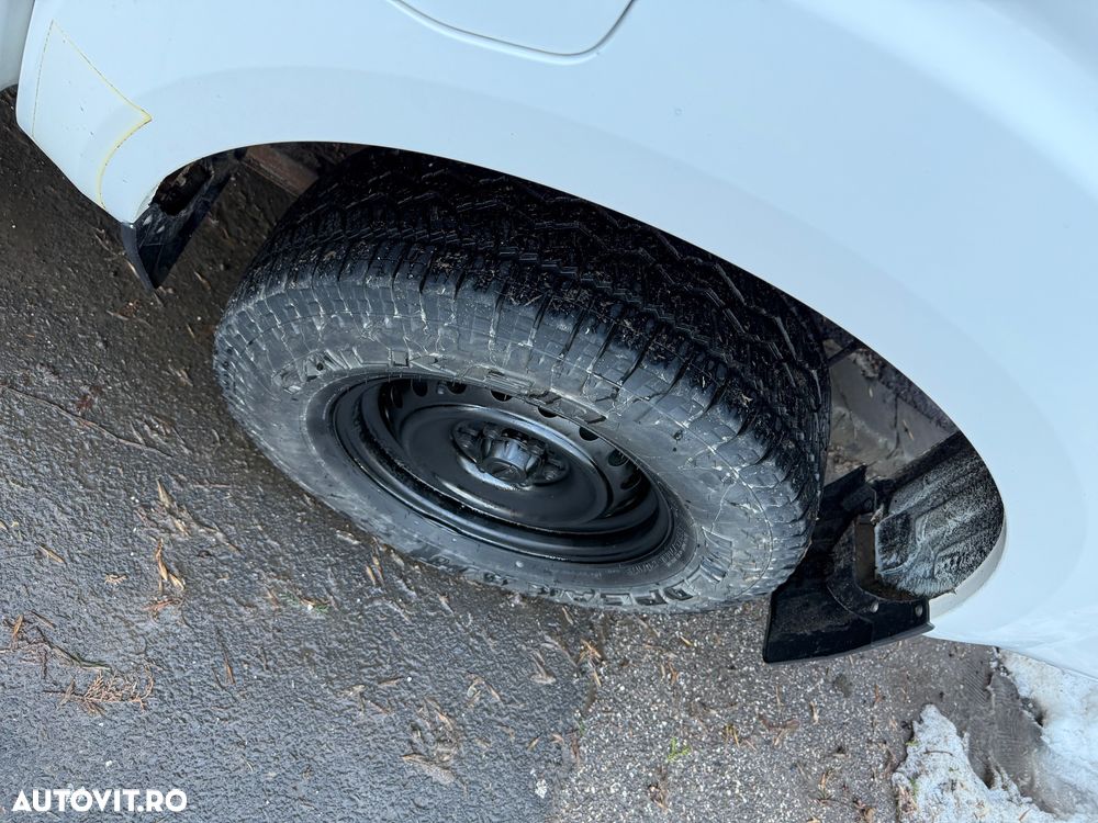 Nissan Navara Double Cab Visia - 15