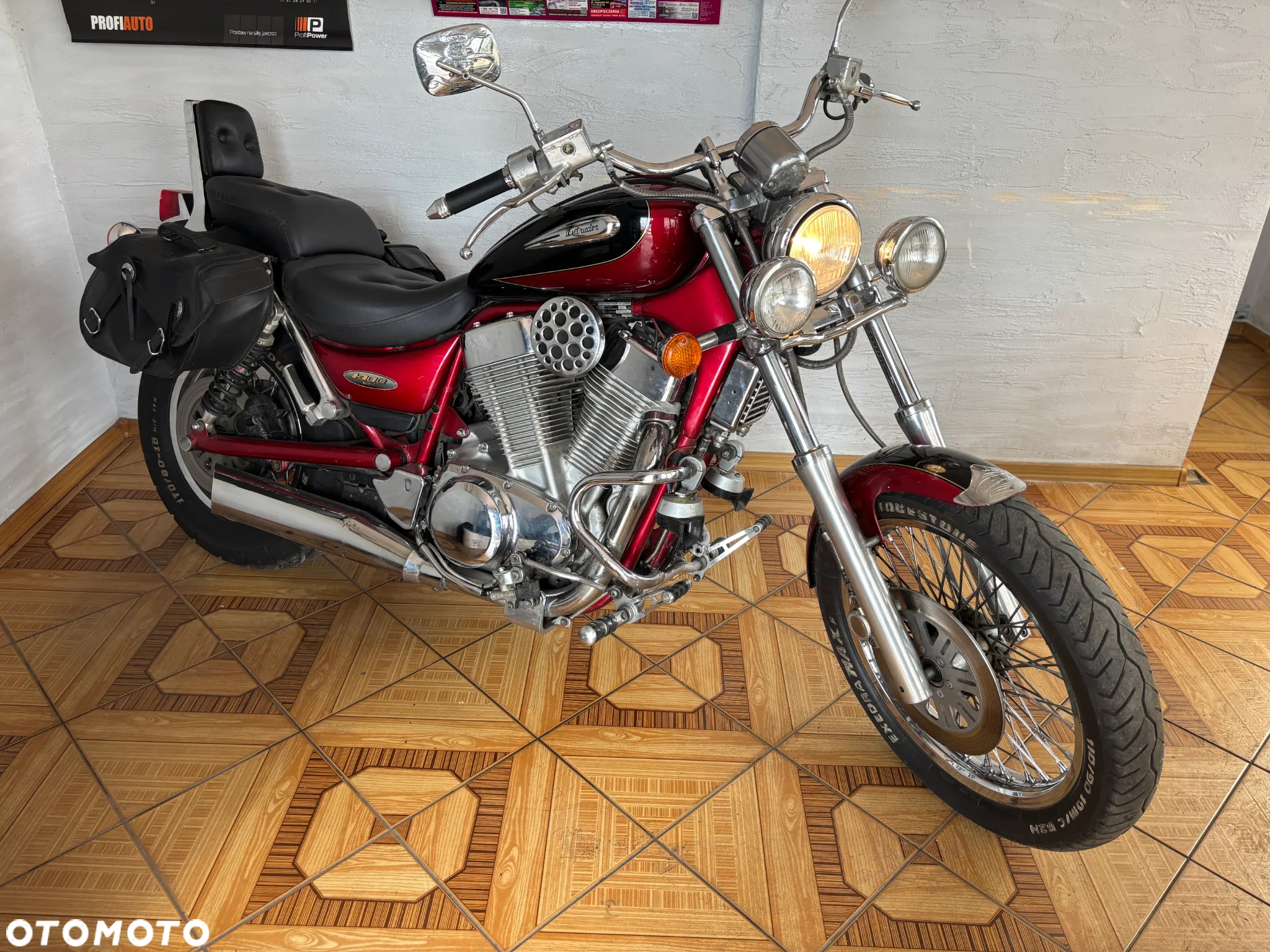 Suzuki Intruder - 6