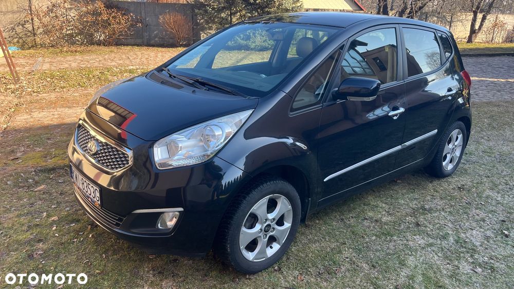 Kia Venga - 24