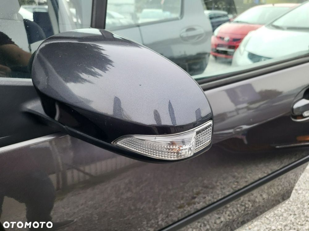 Toyota Yaris - 27