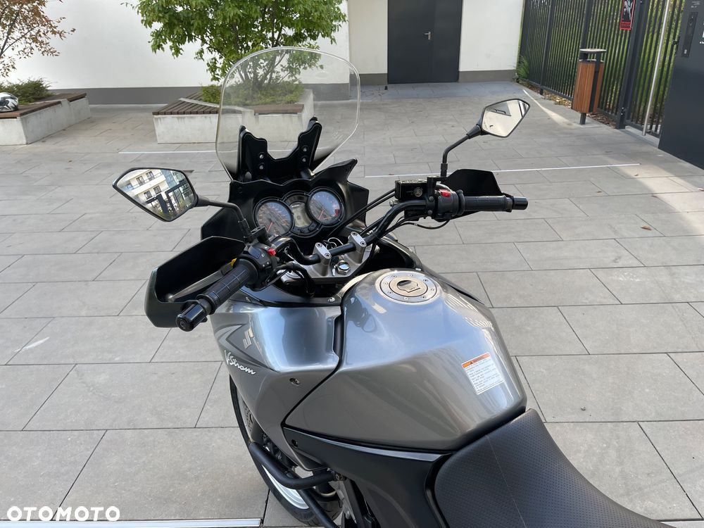 Suzuki V-STROM - 6