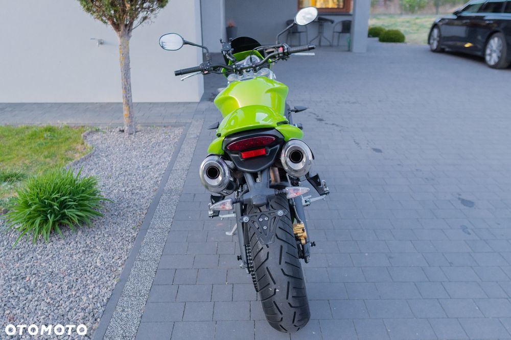 Triumph Street Triple - 5