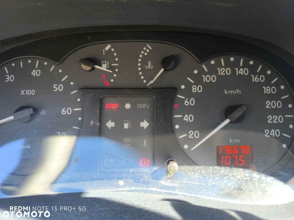 Renault Clio ver-1-2-free - 12