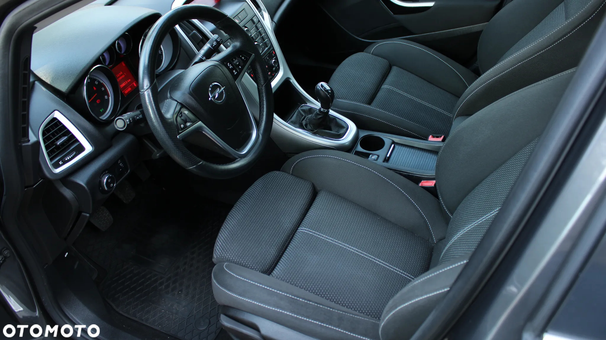Opel Astra 1.6 Cosmo - 22