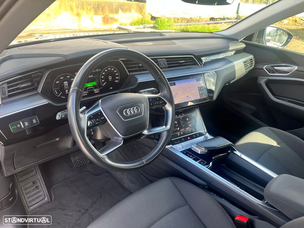 Audi e-tron 50 quattro - 10