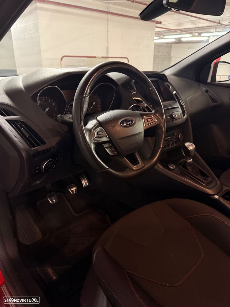 Ford Focus 1.0 EcoBoost ST-Line - 8
