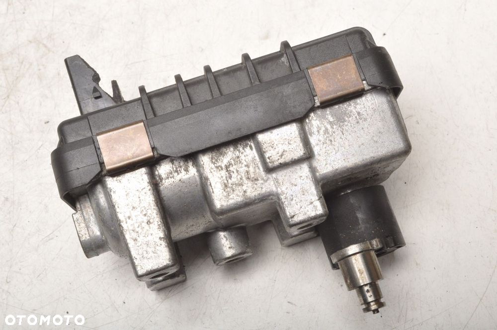 BMW E90 E60 E87 E88 E82 2.0D NASTAWNIK TURBINY 6NW009660 G-004 51tys km!!!! - 4