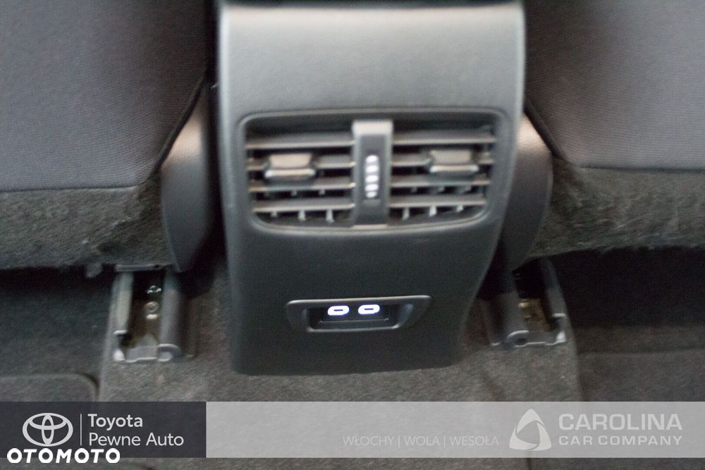 Toyota Corolla Cross - 18