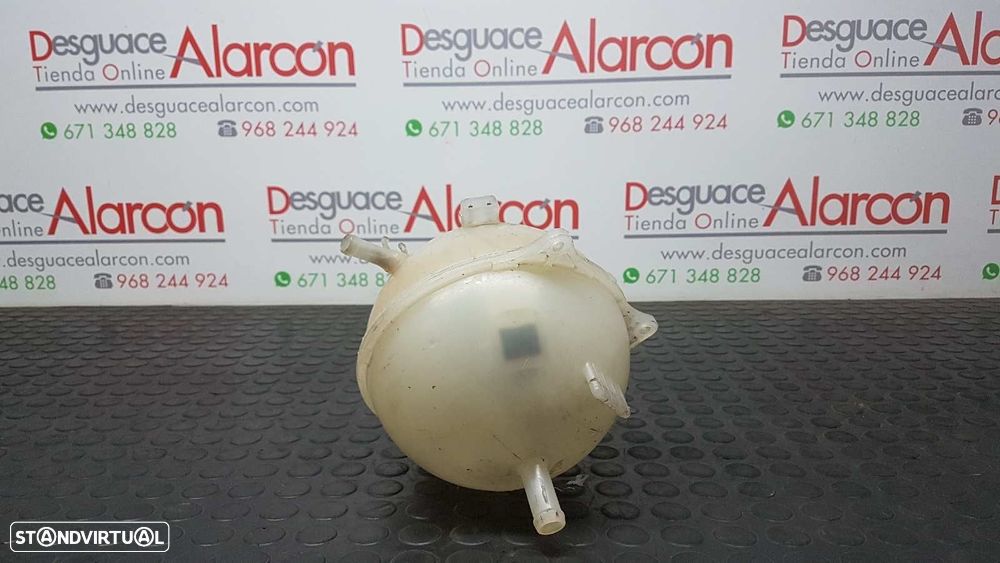 DEPOSÍTO DE EXPANSÃO VOLKSWAGEN T4 TRANSPORTER/FURGONETA (MOD. 1991) COMBI - 4