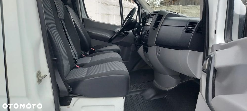 Mercedes-Benz SPRINTER - 15